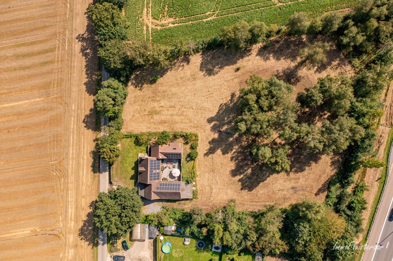 Keurige woning met 4 stallen op ca 75a te Tielt-Winge (Vlaams-Brabant) 