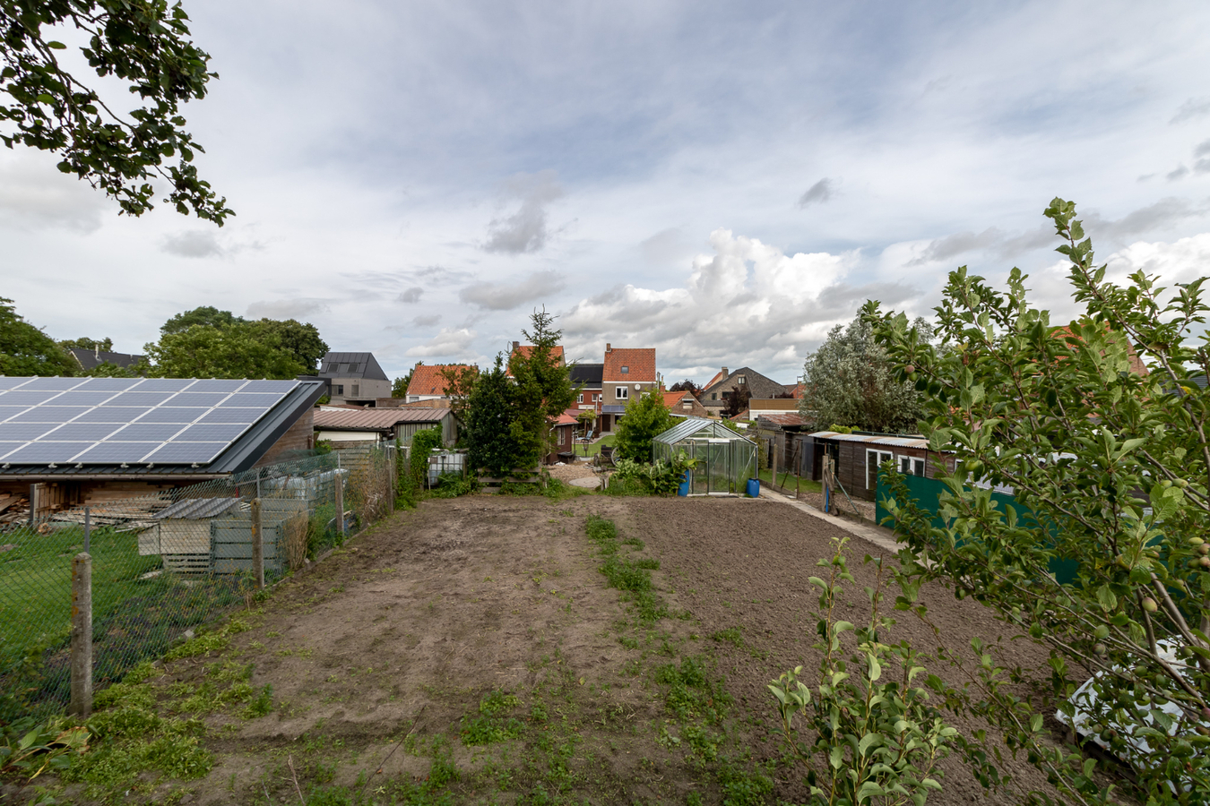 Woning met 4 slaapkamers op 1273 m&#178; te Koekelare 