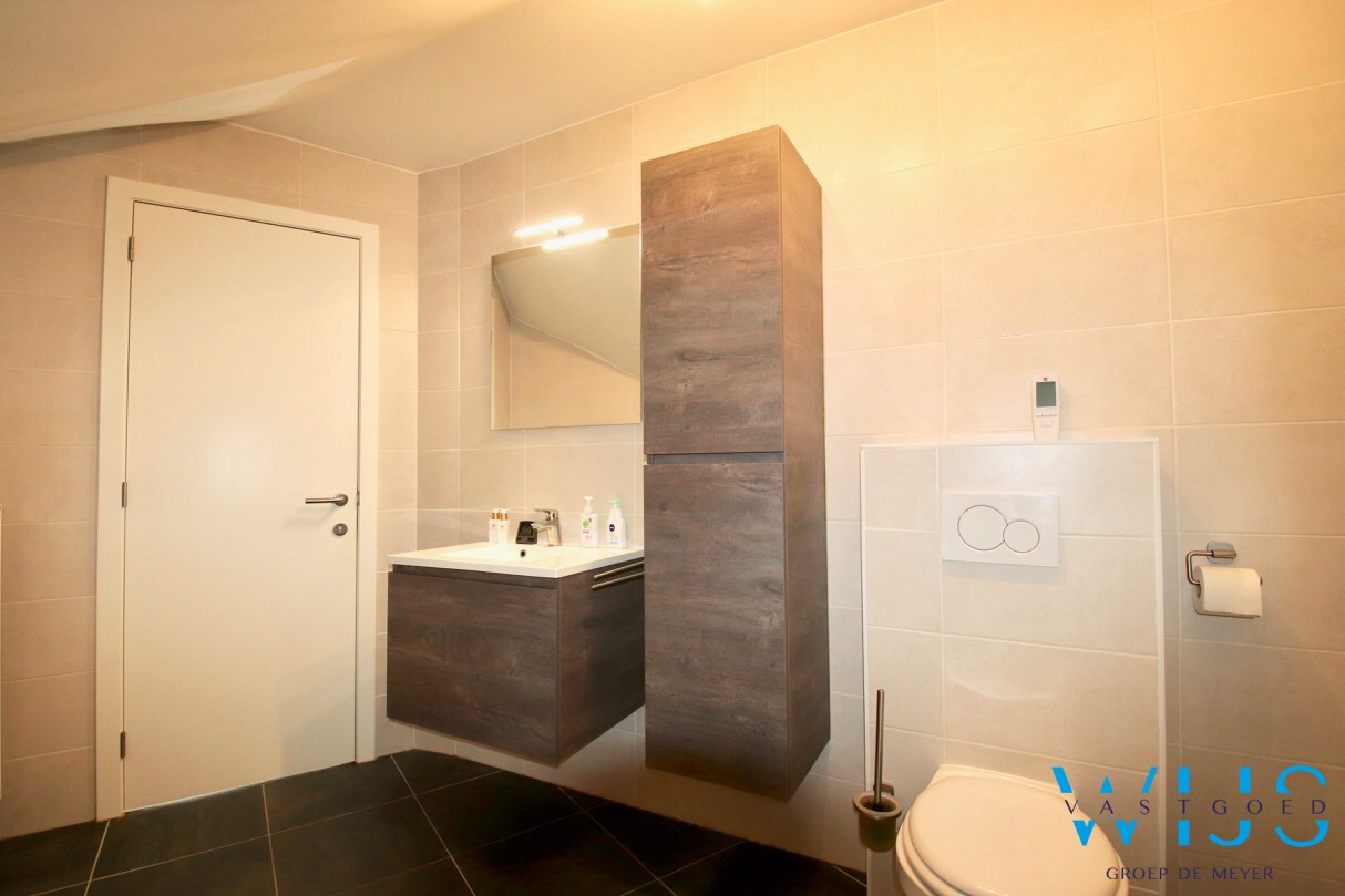 Instapklaar appartement met ruim zonneterras &amp; garage te Evergem ! 