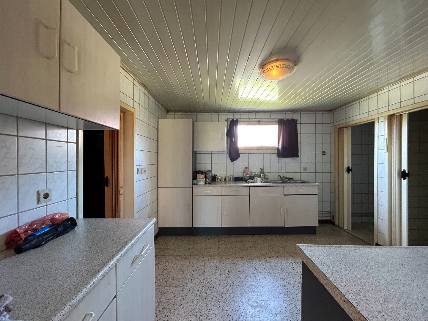 Te renoveren woning op een perceel van 1049 m&#178; in Geel 