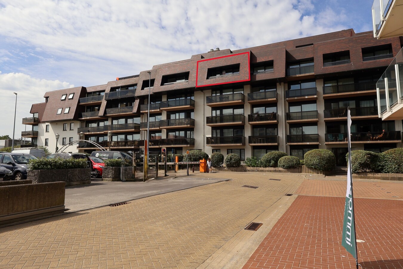 Appartement modern avec vue laterale sur mer 