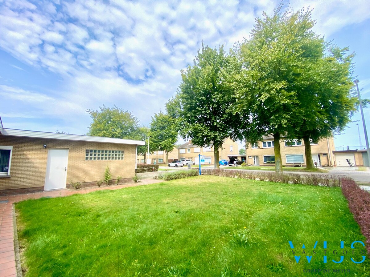 Rustig gelegen bungalow te Sleidinge ! 