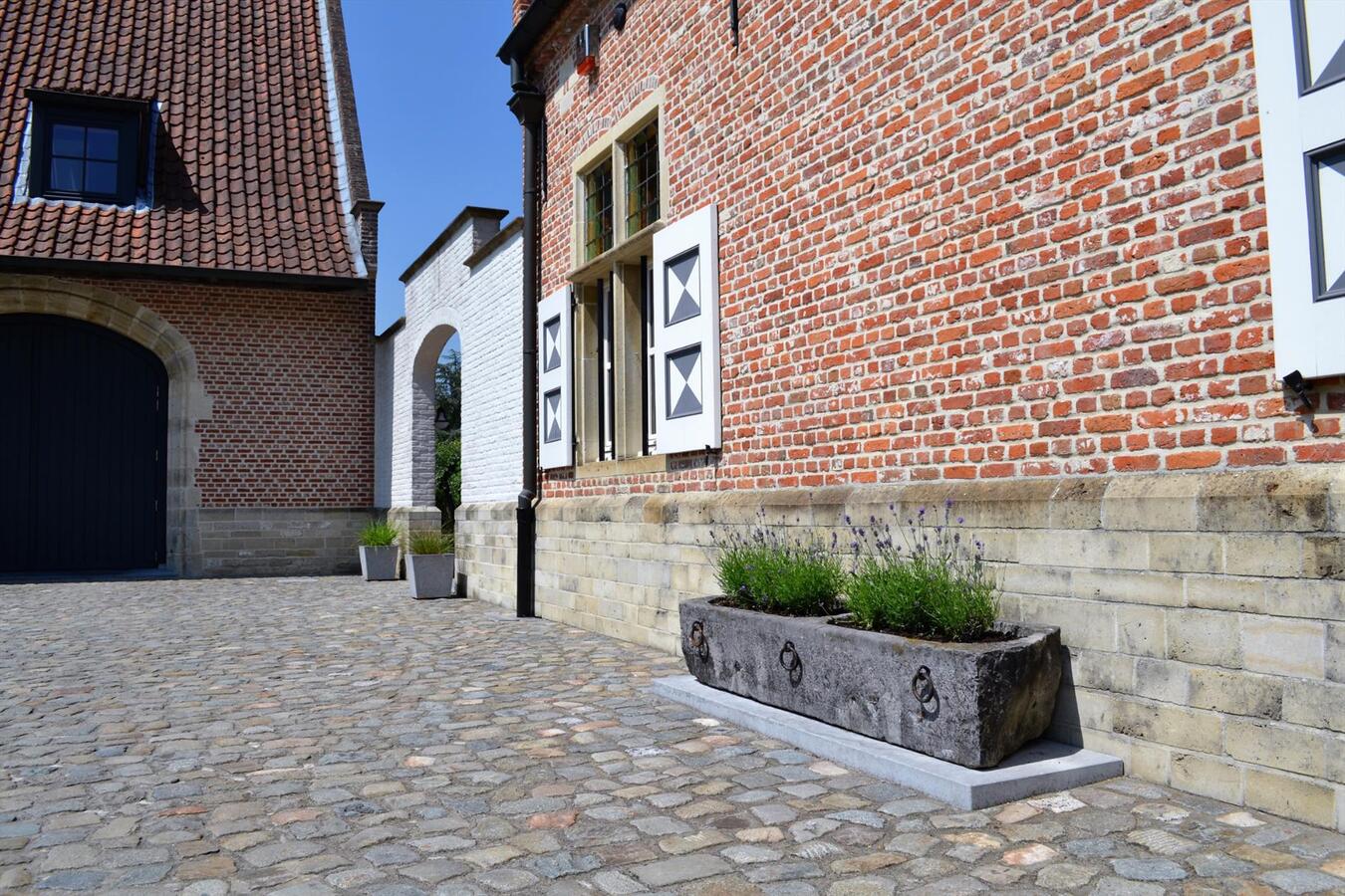 Historische herenhoeve te Lokeren op ca. 1,1Ha 