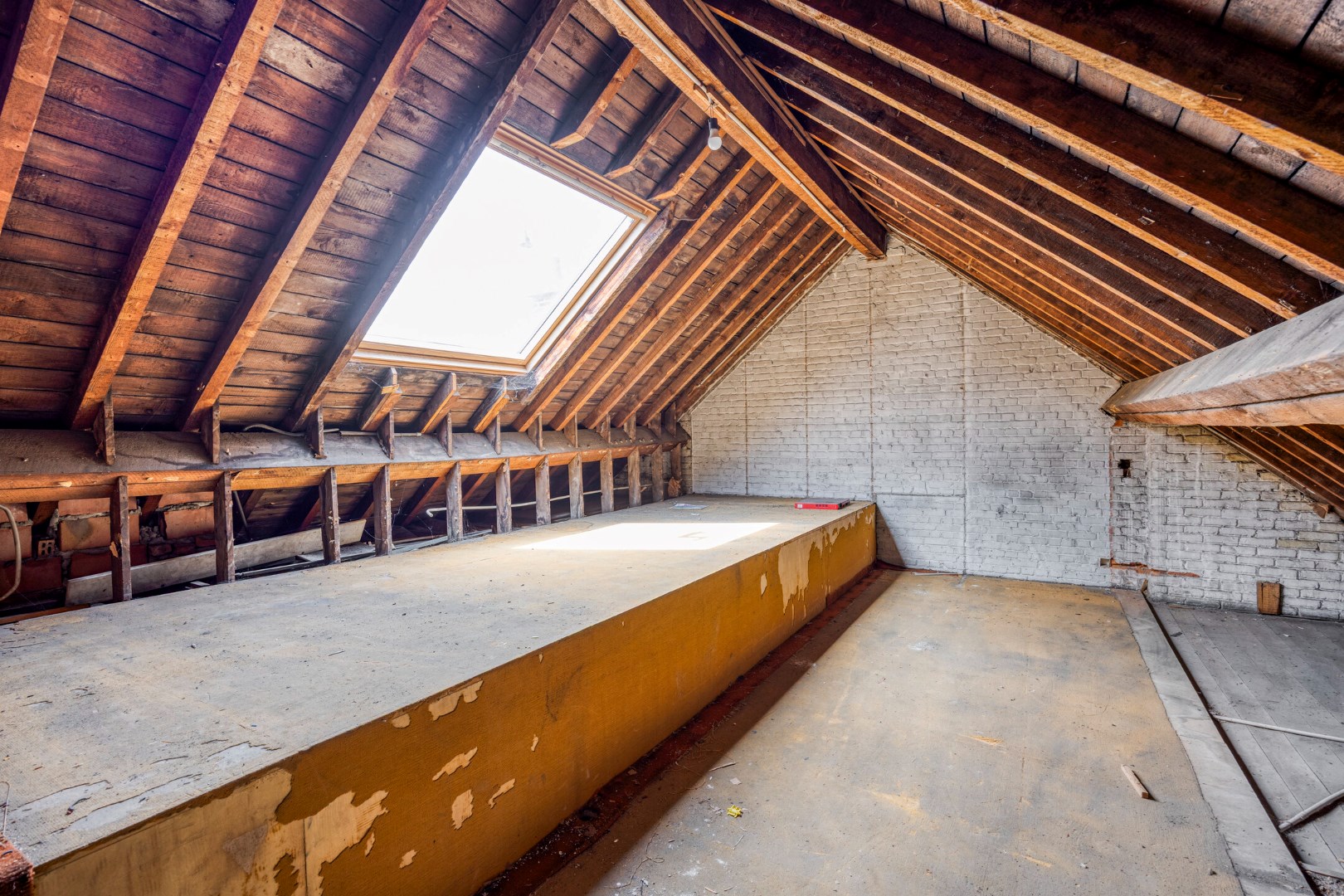 Prachtig herenhuis op de Tiensevest met mogelijkheid tot praktijkruimte - bewoonbare opp. 555 m&#178; 