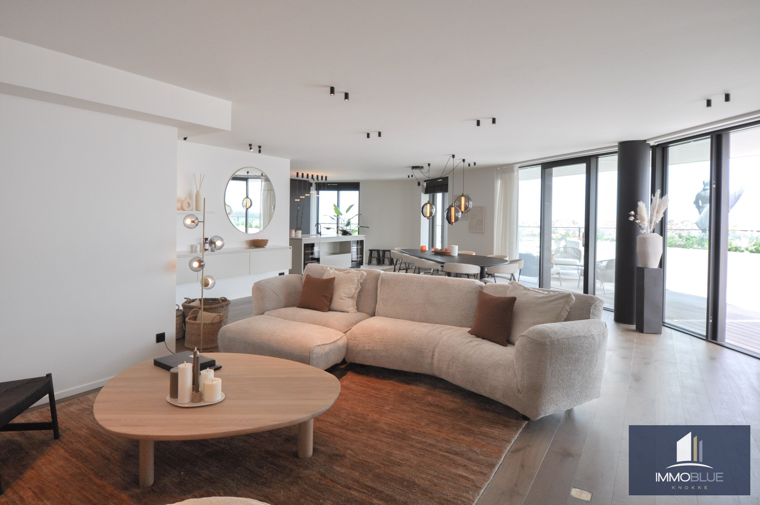 Appartement exclusif avec grandes terrasses et vue panoramique exceptionnelle. 