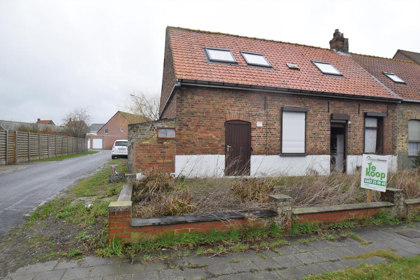 Af te werken HOB in casco op 436 m&#178; grond, rustig gelegen 