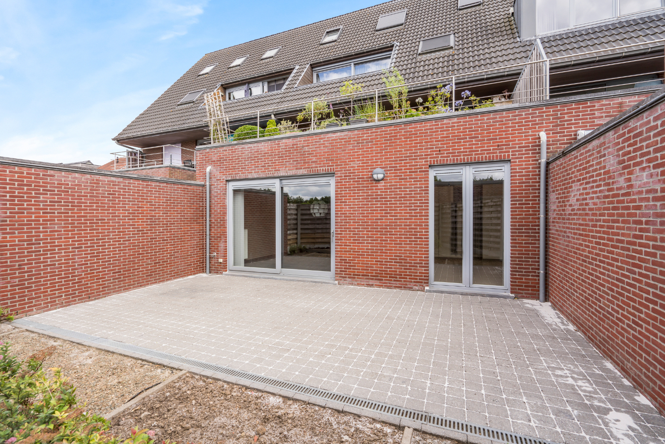 INSTAPKLAAR APPARTEMENT OP EEN TOPLOCATIE TE AALTER! 