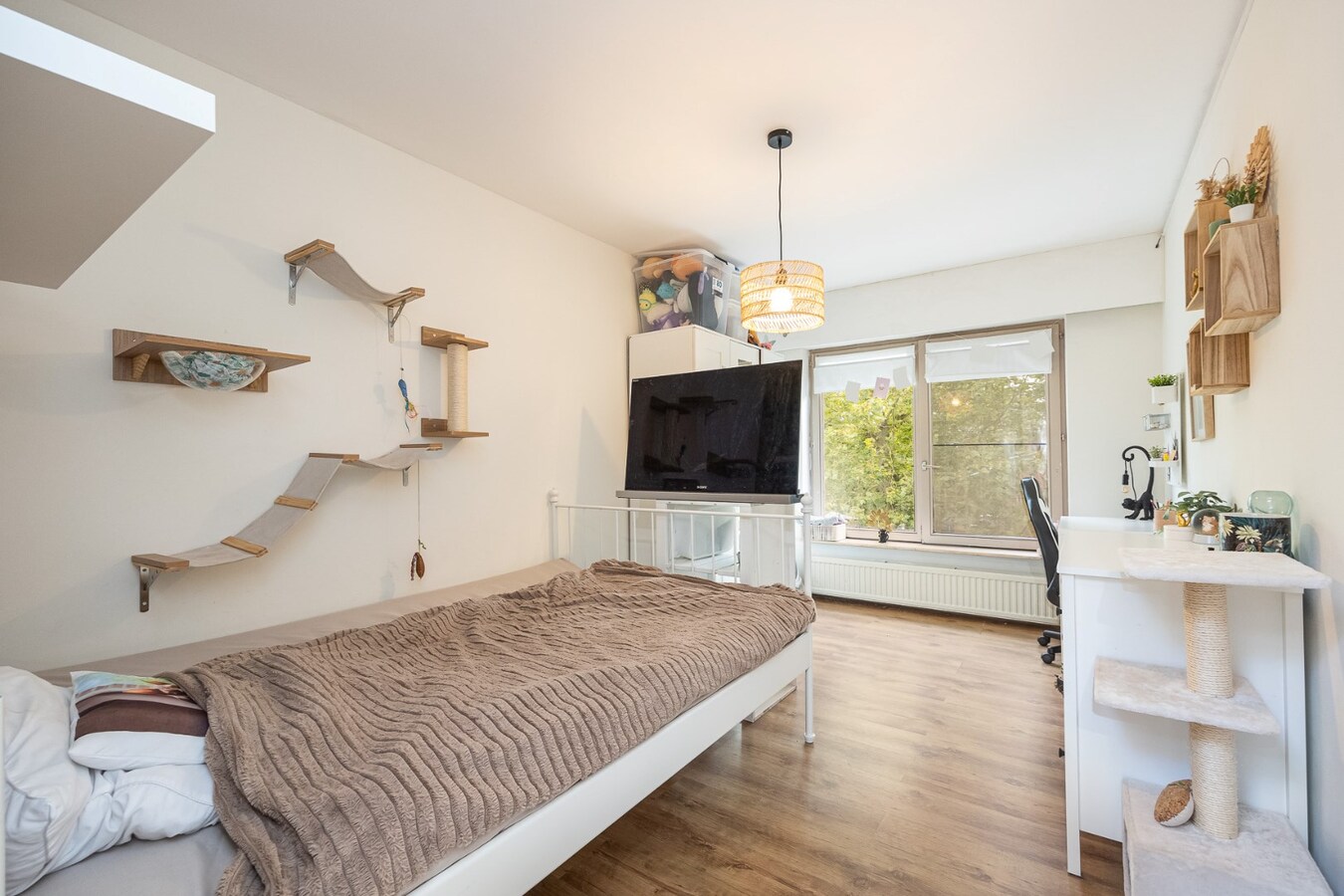 Prachtige woning 243 m&#178; met 4 slaapkamers (met mogelijkheid tot kangoeroewoning) 
