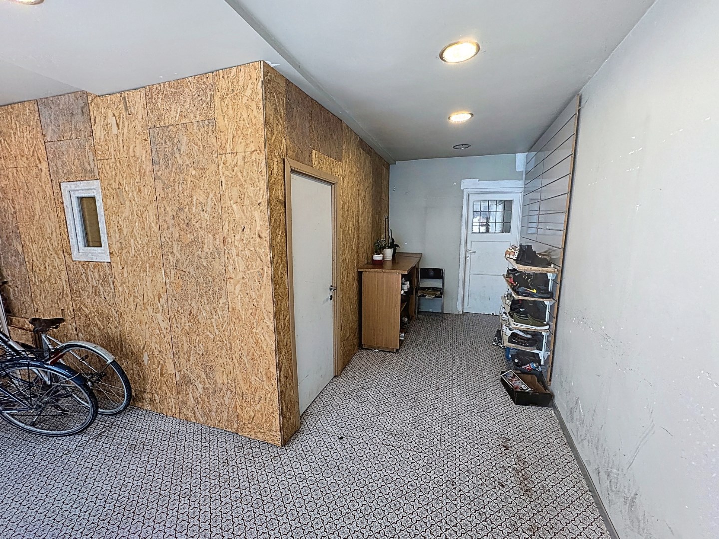 Ruime standaard rijwoning met 4 slaapkamers in het historische Brugge 