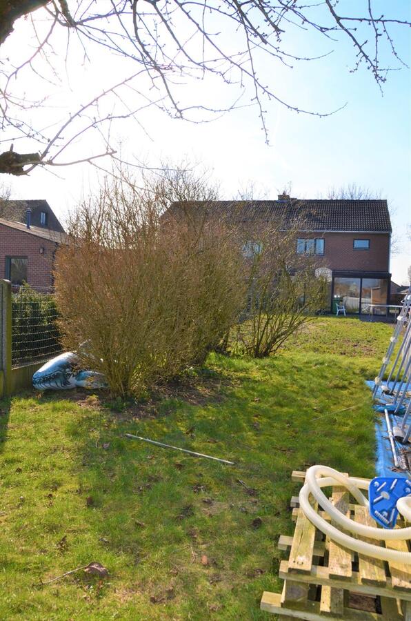 Halfopen woning nabij het centrum van Maldegem 