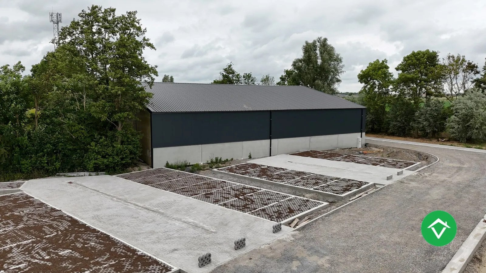 Te koop: Nieuwe KMO-units in Kortemark 