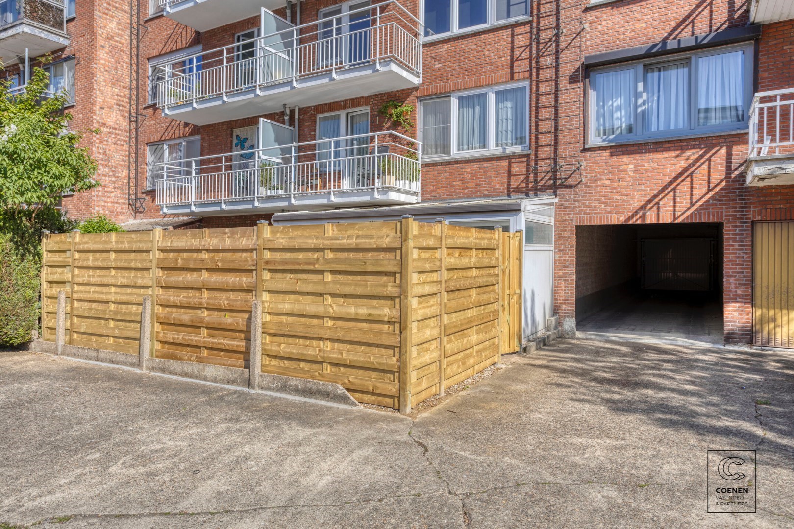 Instapklaar gelijkvloers appartement van 81m&#178; en 2 slaapkamers te Deurne! 