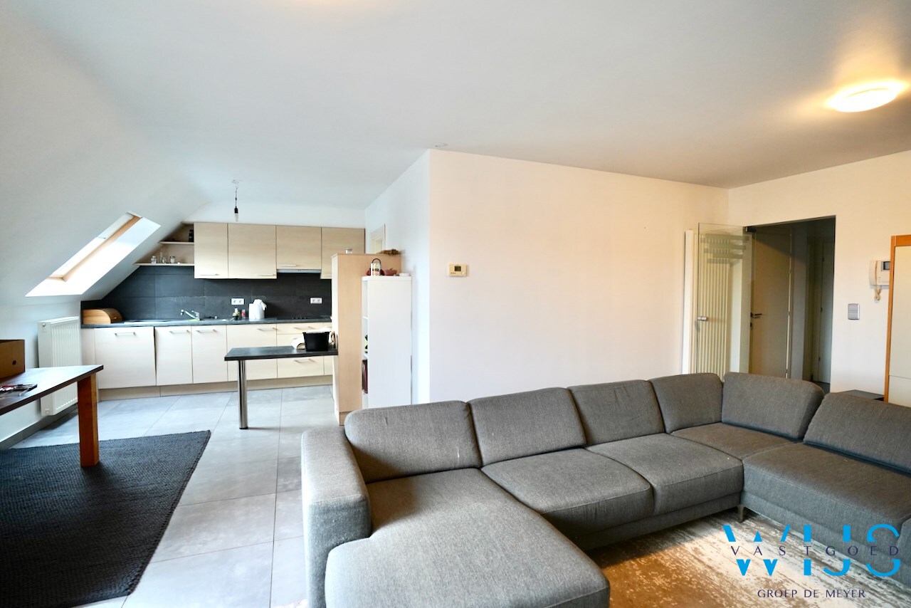 Gezellig tweeslaapkamer appartement met terras te Assenede ! 