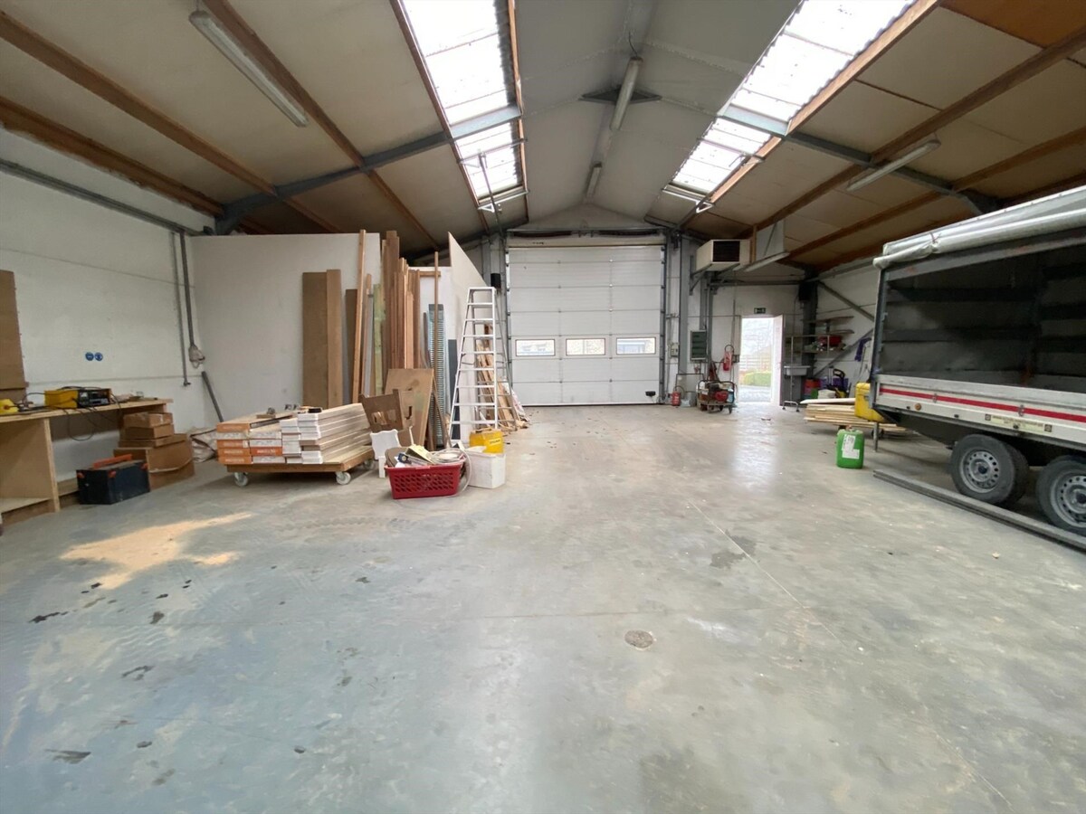 Woning met loods te Kortemark 