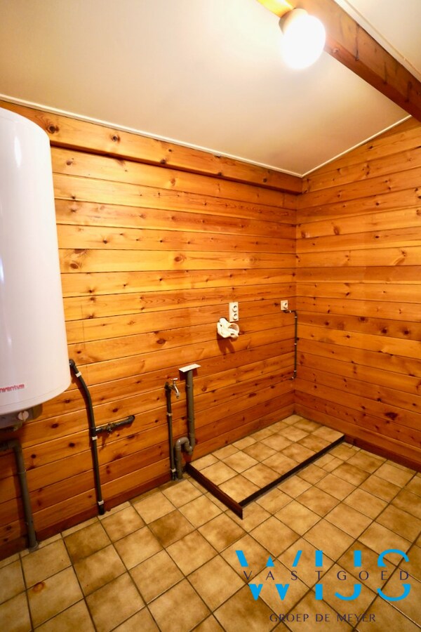 Enorm goed gelegen bungalow op 668 m&#178; te Ertvelde ! 
