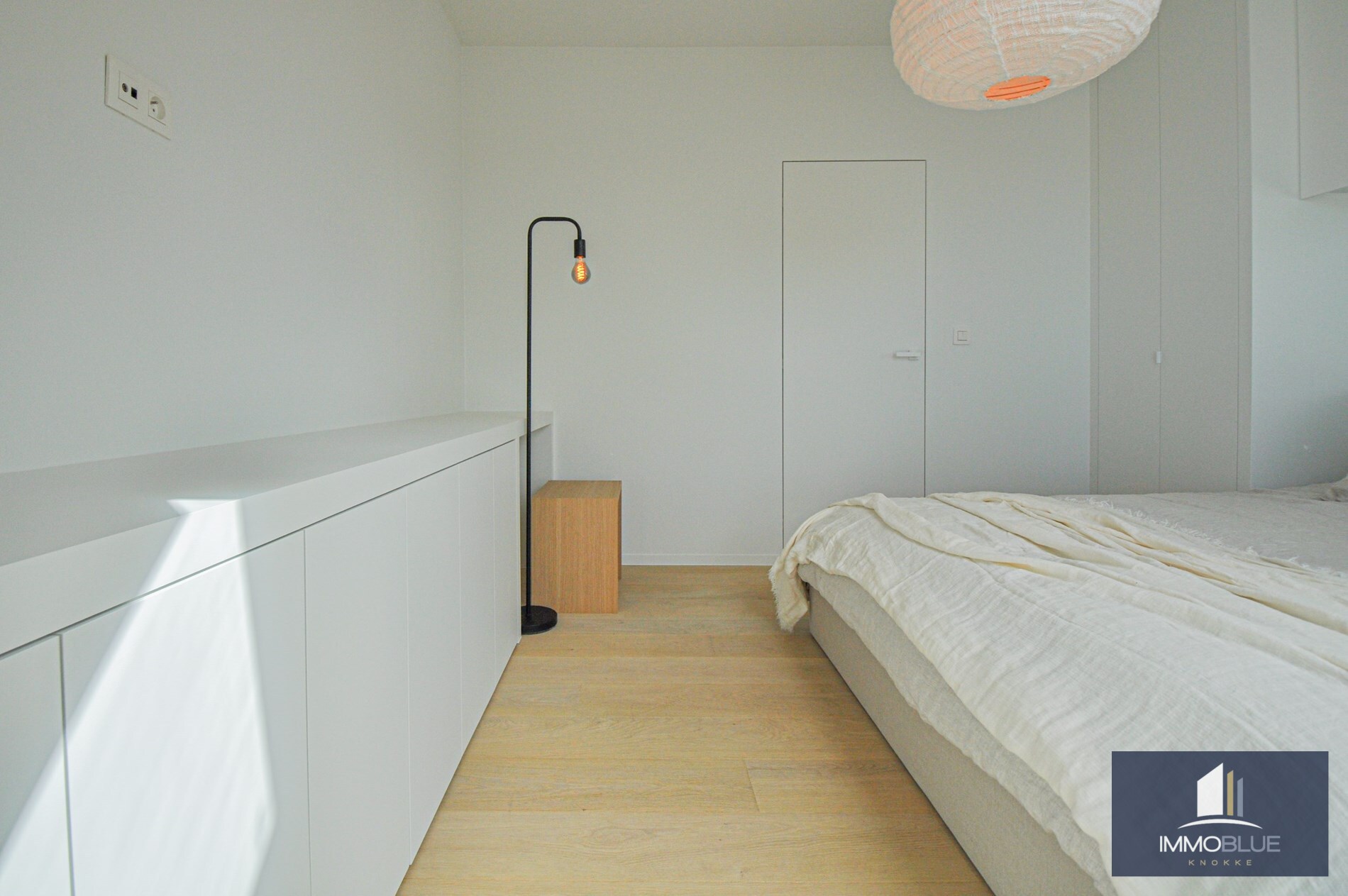 Volledig gerenoveerd appartement met een ruim zonneterras. 