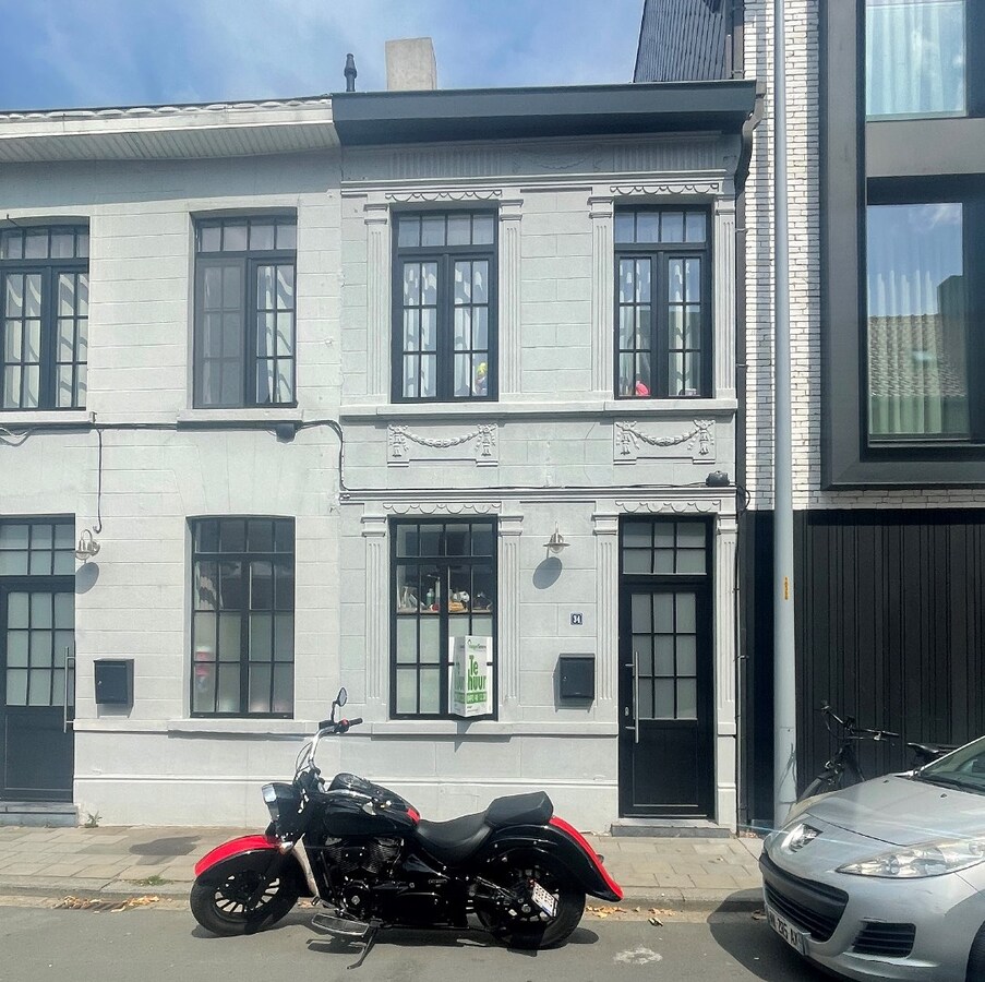 Volledig gerenoveerde woning in het centrum van Roeselare, vrij op 1/02/2025 