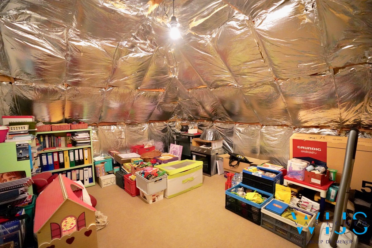 Ideaal woonhuis op een prachtig perceel van 985m2 ! 