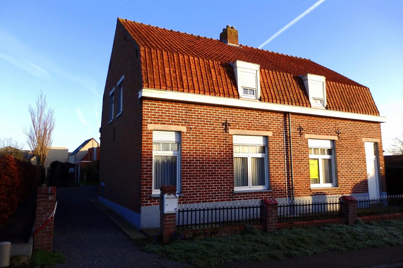 Te renoveren woning in Knesselare! 