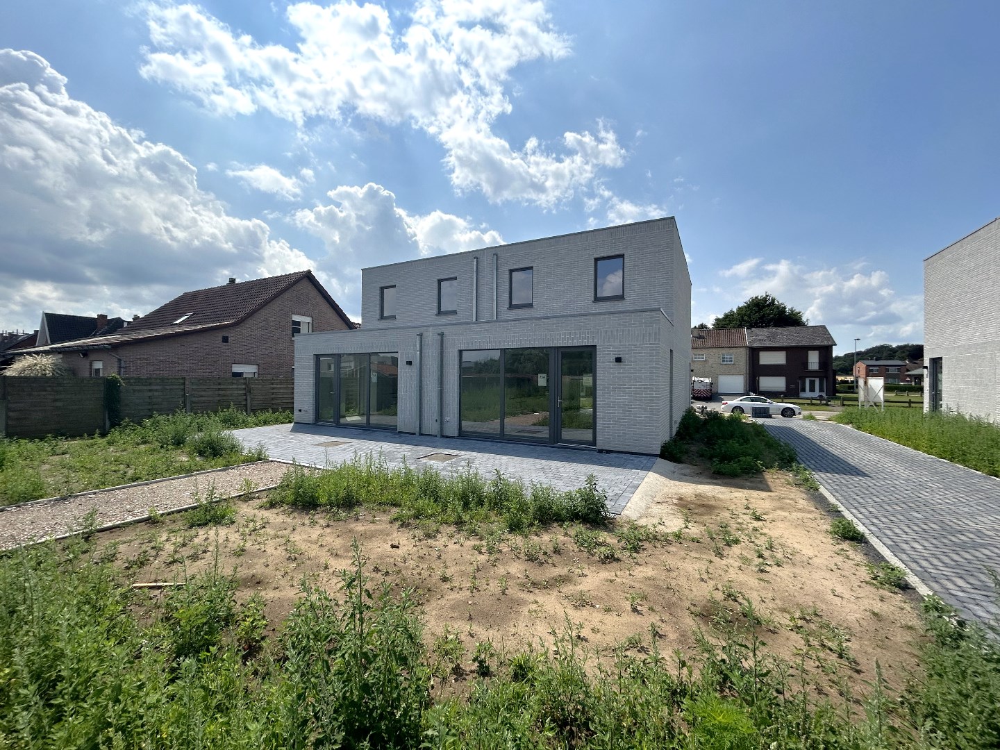 Nieuwbouwproject van 4 volledig afgewerkte woningen in Meerhout 