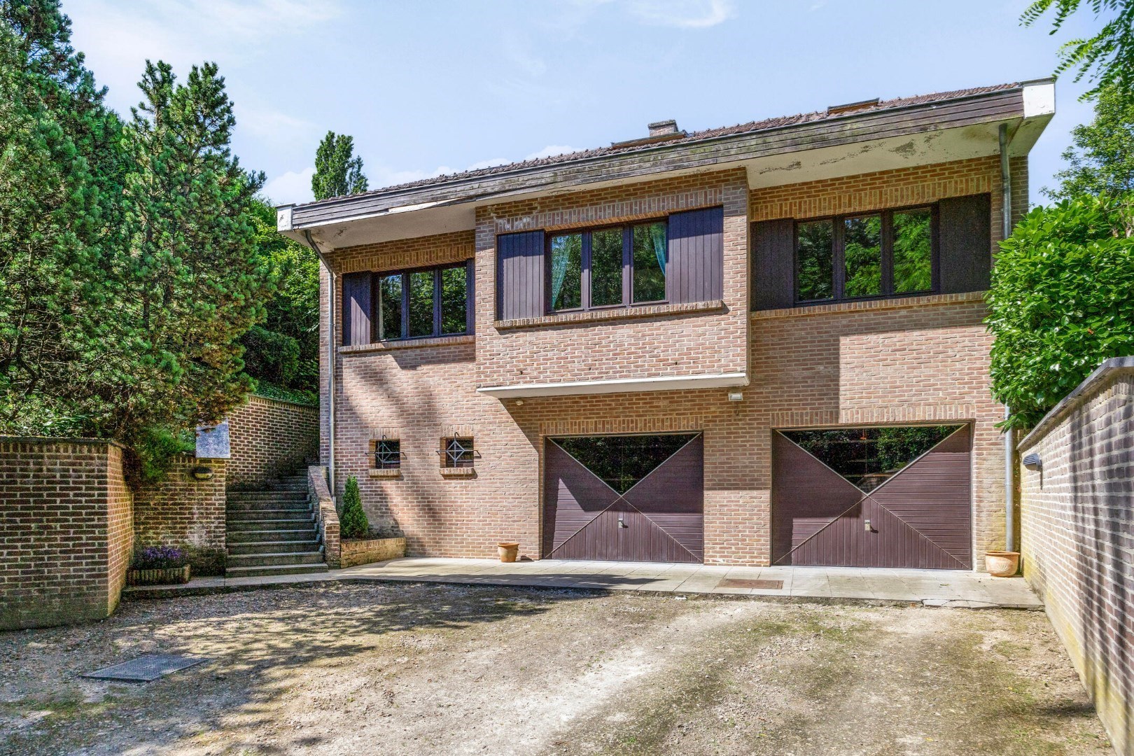 Unieke villa op een perceel van bijna 13are te Bierbeek - bewoonbare opp. 274 m&#178; - EPC 667 kWh/m&#178; 