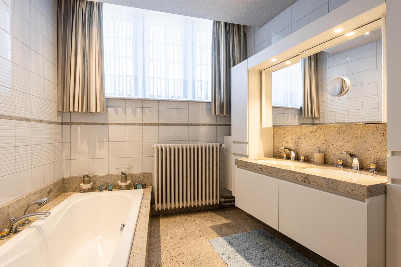 Herenwoning aan de Dender in het centrum van Dendermonde 
