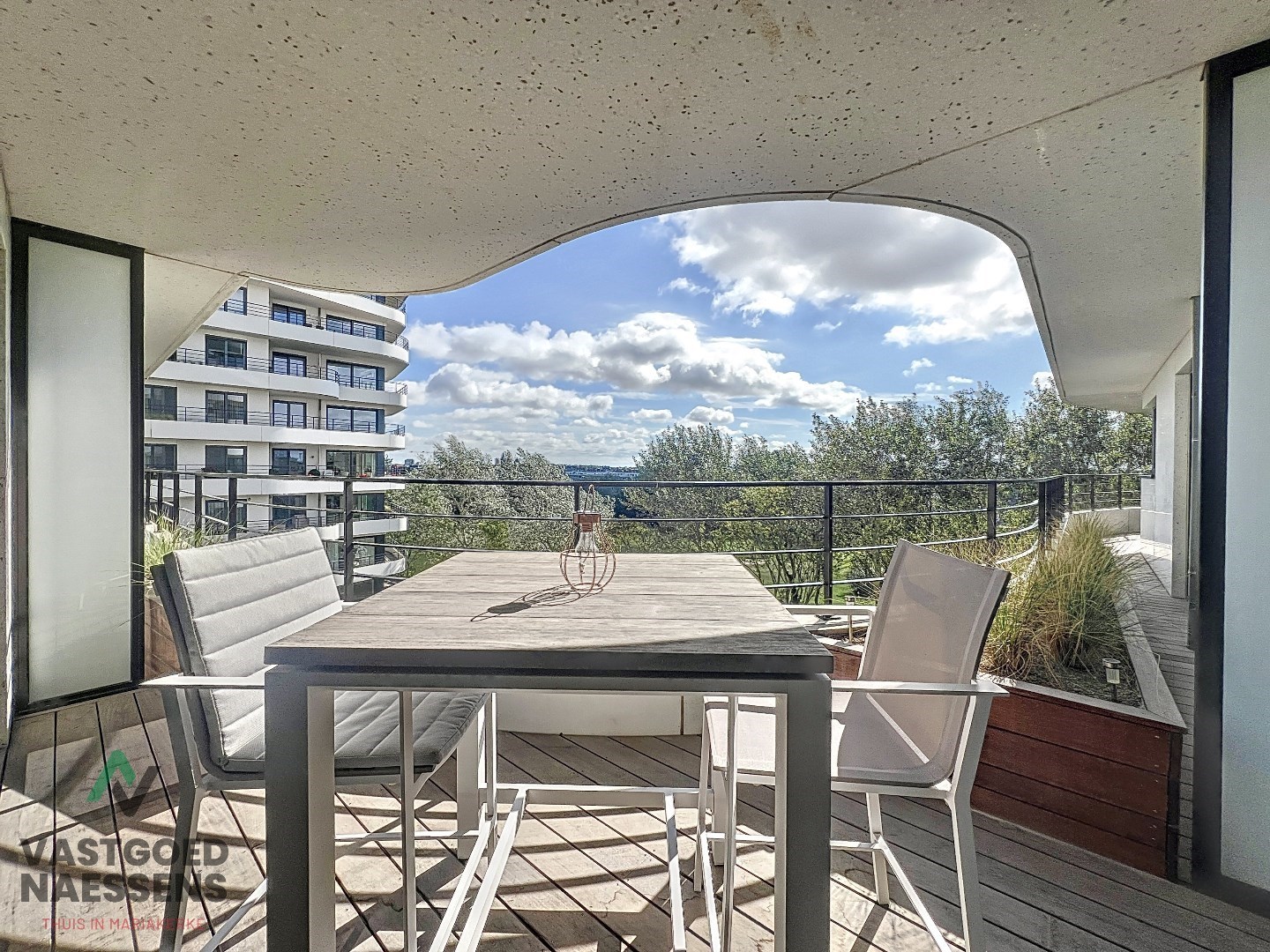 MAGNIFIQUE APPARTEMENT 1 CHAMBRE TERRASSE ENSOLEILLEE 