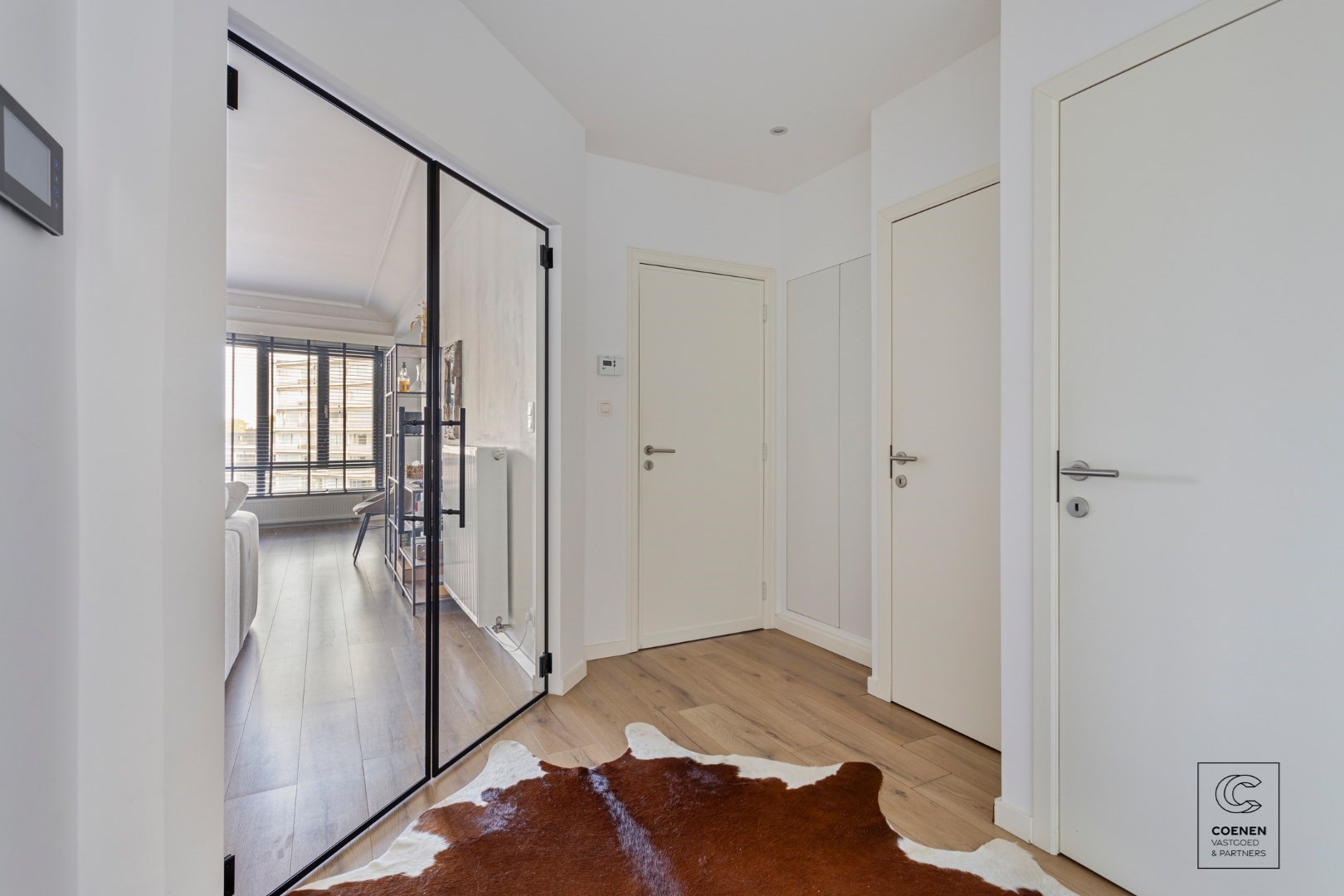 Prachtig gerenoveerd appartement met 2 slaapkamers, terras en bew. opp. van 80m2! 