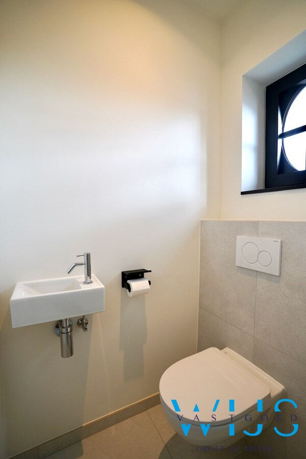 Zeer ruime nieuwbouw op 510m&#178; te ASSENEDE/BASSEVELDE! 