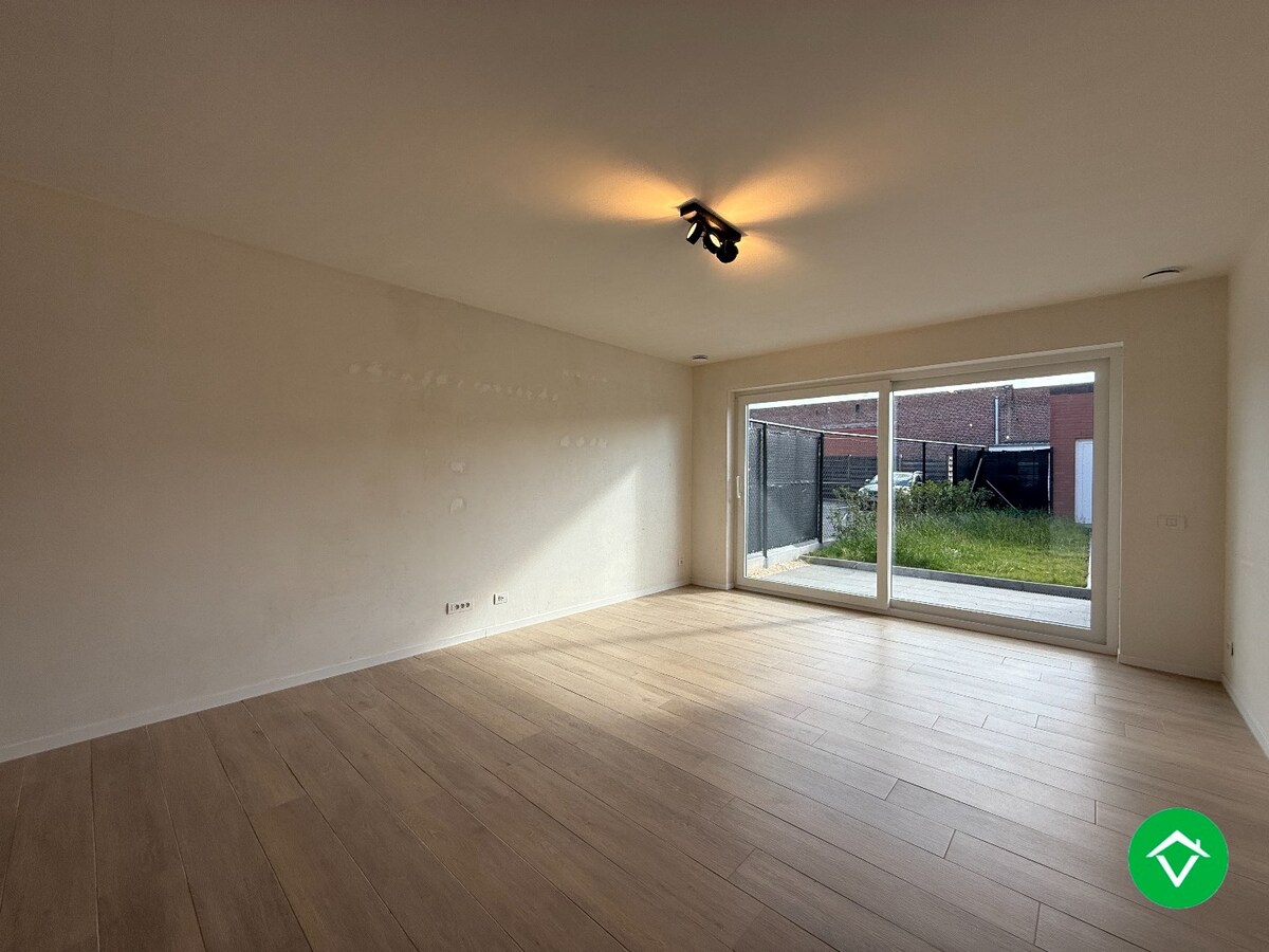 Instapklare nieuwbouwwoning met 3 slaapkamers en garage te Bissegem 
