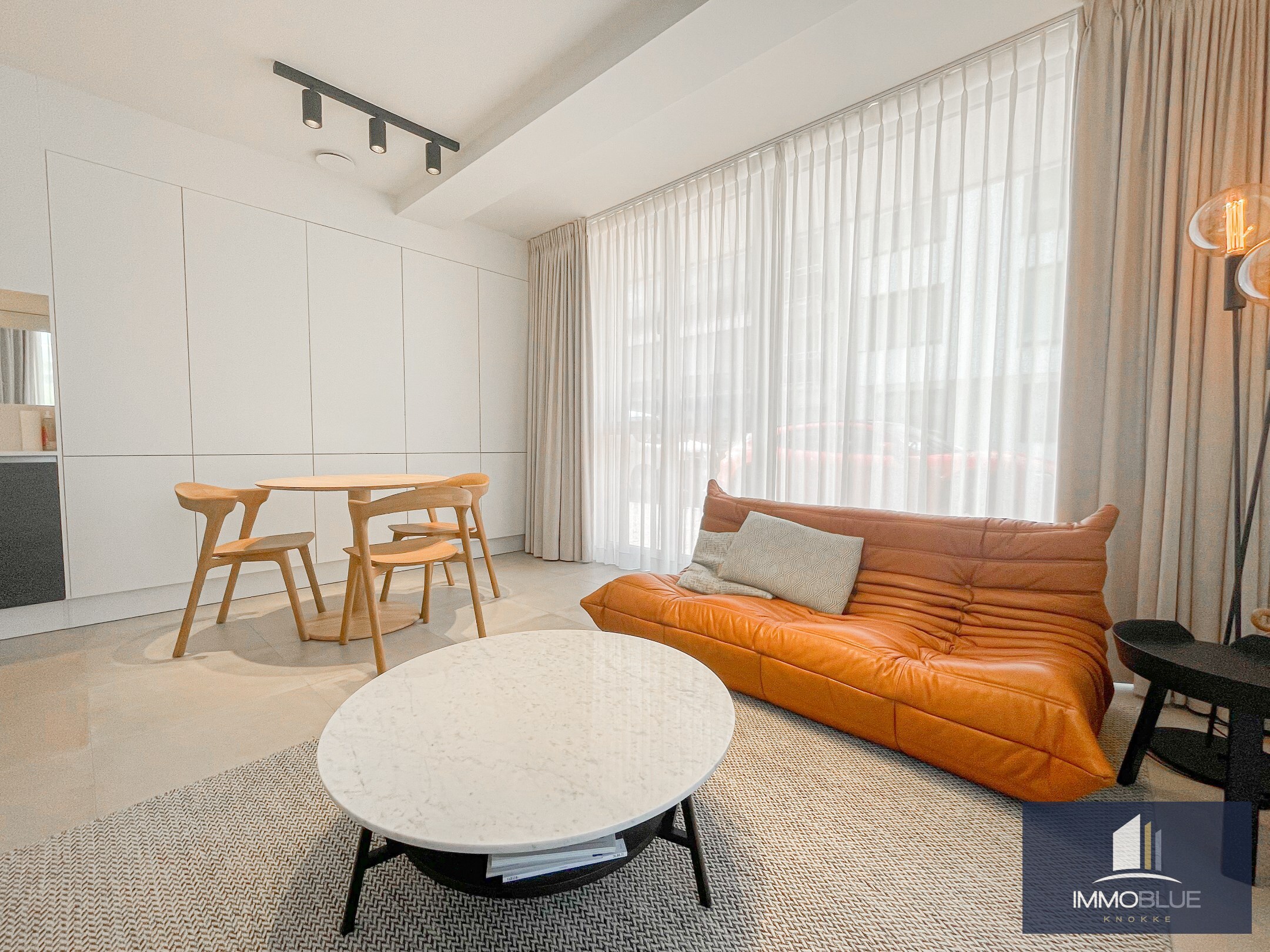 Appartement d&#39;angle sublime situ&#233; dans une r&#233;sidence r&#233;cente &#224; proximit&#233; de la Dumortierlaan. 