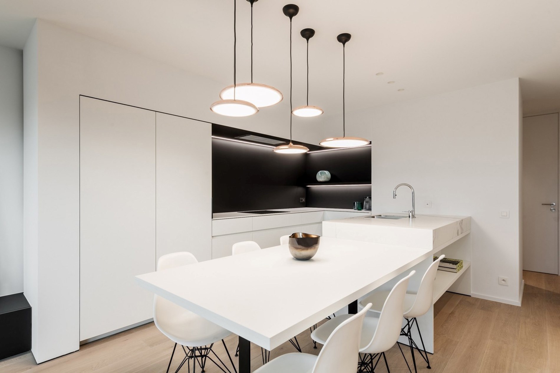 Uniek Investeringspand te Koop – Luxe, Locatie &amp; Rendement! 