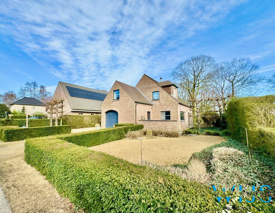 Prachtig vrijstaand woonhuis op super rustige locatie te Ertvelde ! 