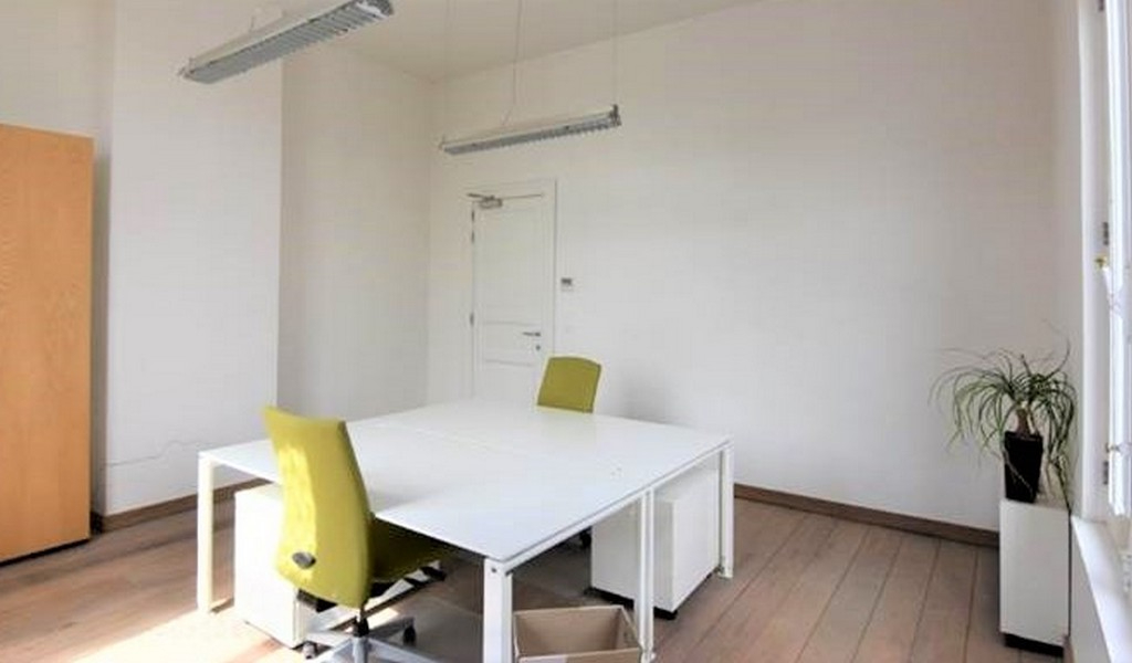 Gemeubelde kantoren in business center te Sint-Martens-Latem