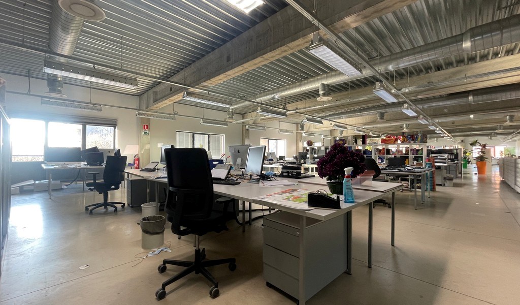 Kantoren met industriële look op Linkeroever in Antwerpen