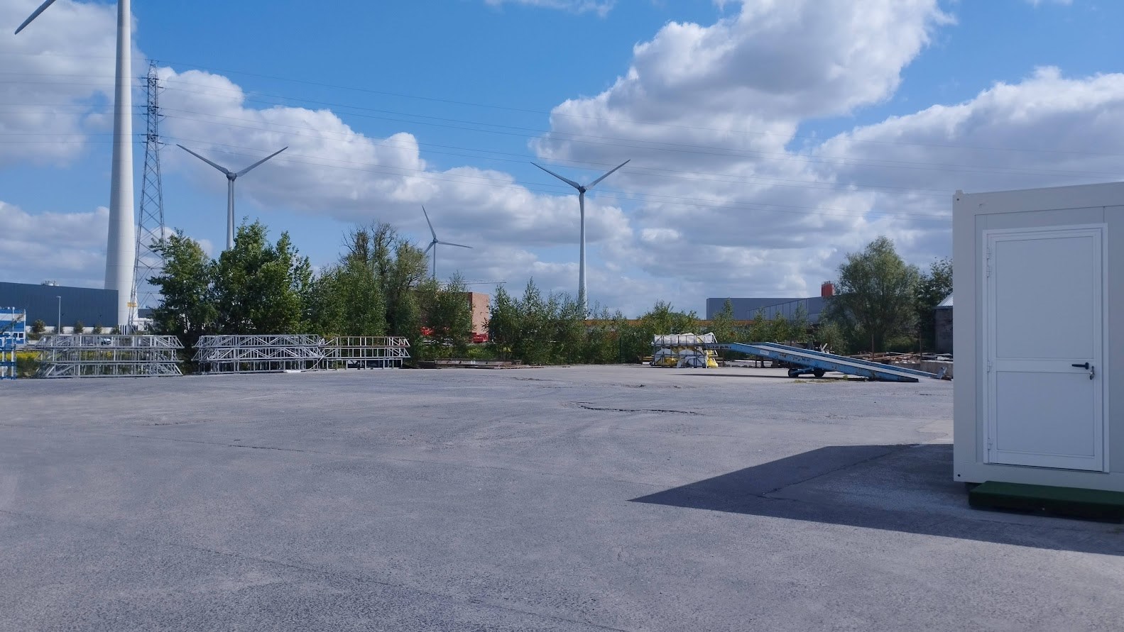 Hangaar van  2.250 m&#178; 