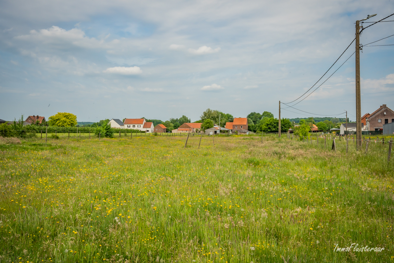 Te renoveren woning met aanhorigheden en weiland op ca. 80a te Kortenaken (Vlaams-Brabant) 