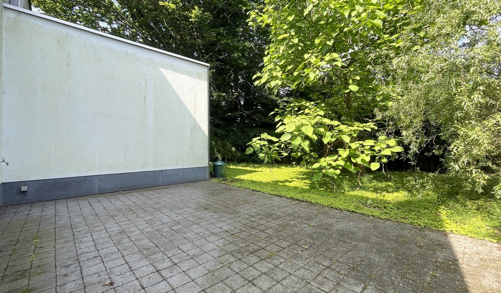 Recent gerenoveerd kantoorgebouw te huur in Mechelen