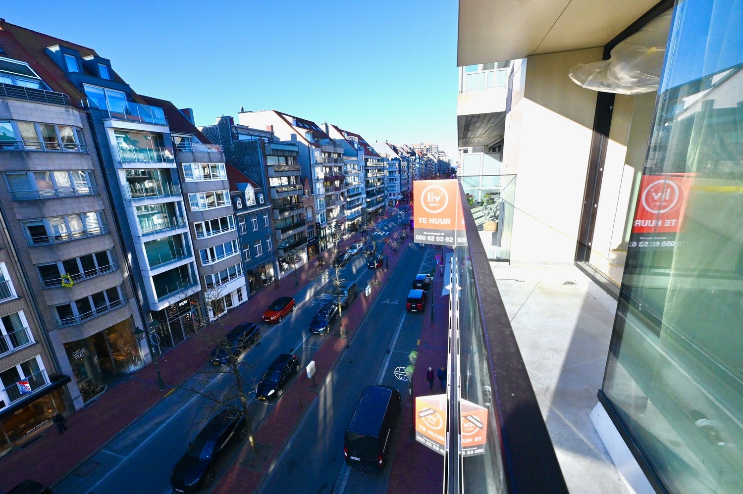 NIEUW - Magnifiek woonappartement aan de zonnekant van de Lippenslaan, op wandelafstand van het strand. 