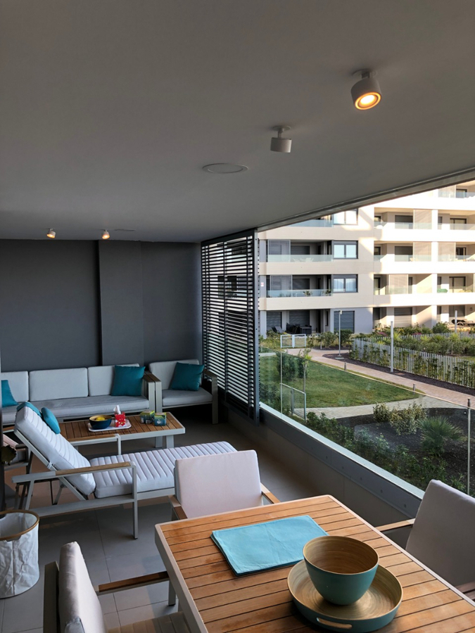 Luxe appartement met frontaal panoramisch zeezicht 