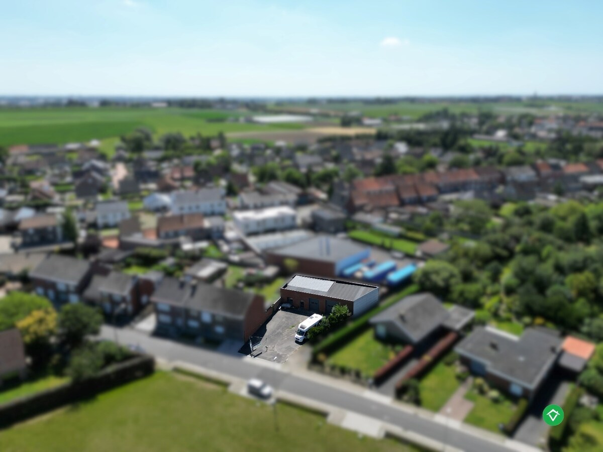 Opslagplaats op een perceel van 446 m&#178; te Gits 