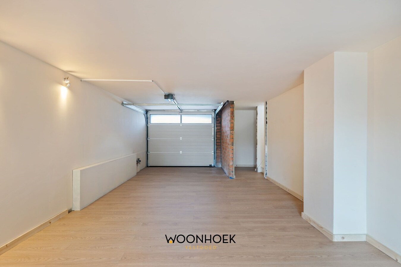 Uitstekend gelegen OB met inpandige garage en grote tuin in Moerbeke! 