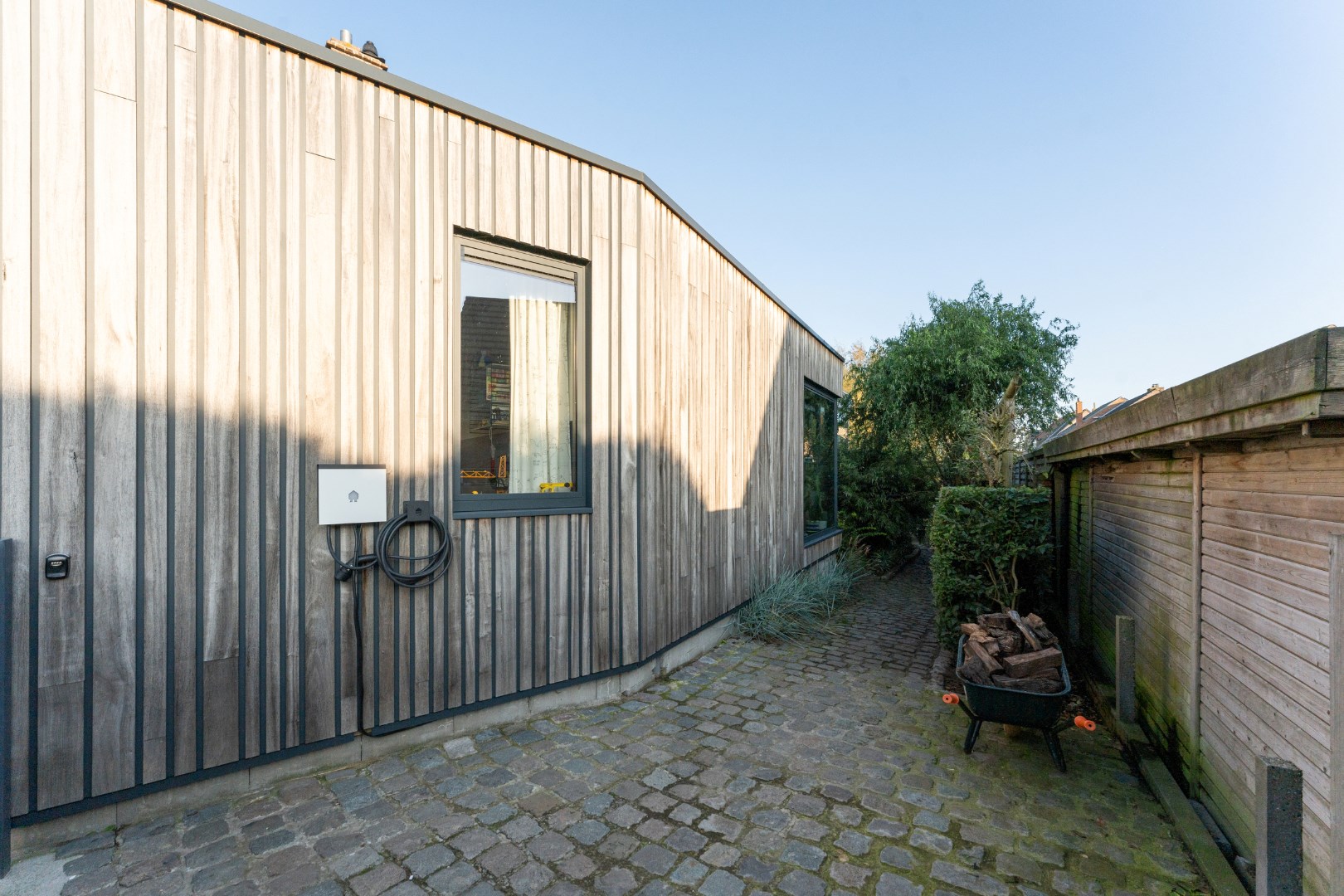 Architecturale woning gelegen op wandelafstand van het centrum 