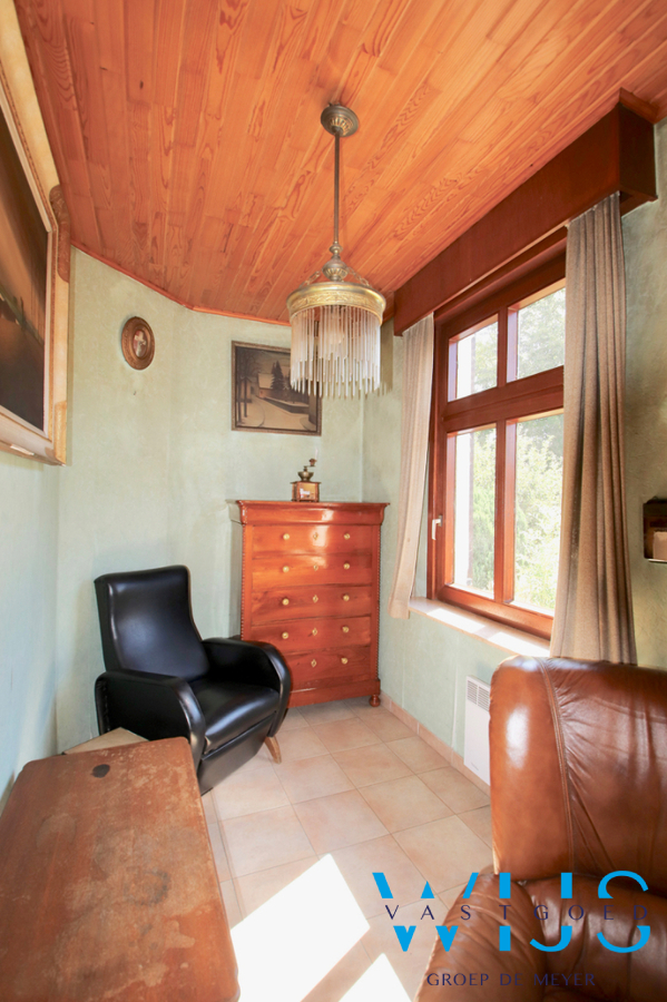 Fantastisch gelegen woonhuis op 1430m&#178; te Lievegem ! 