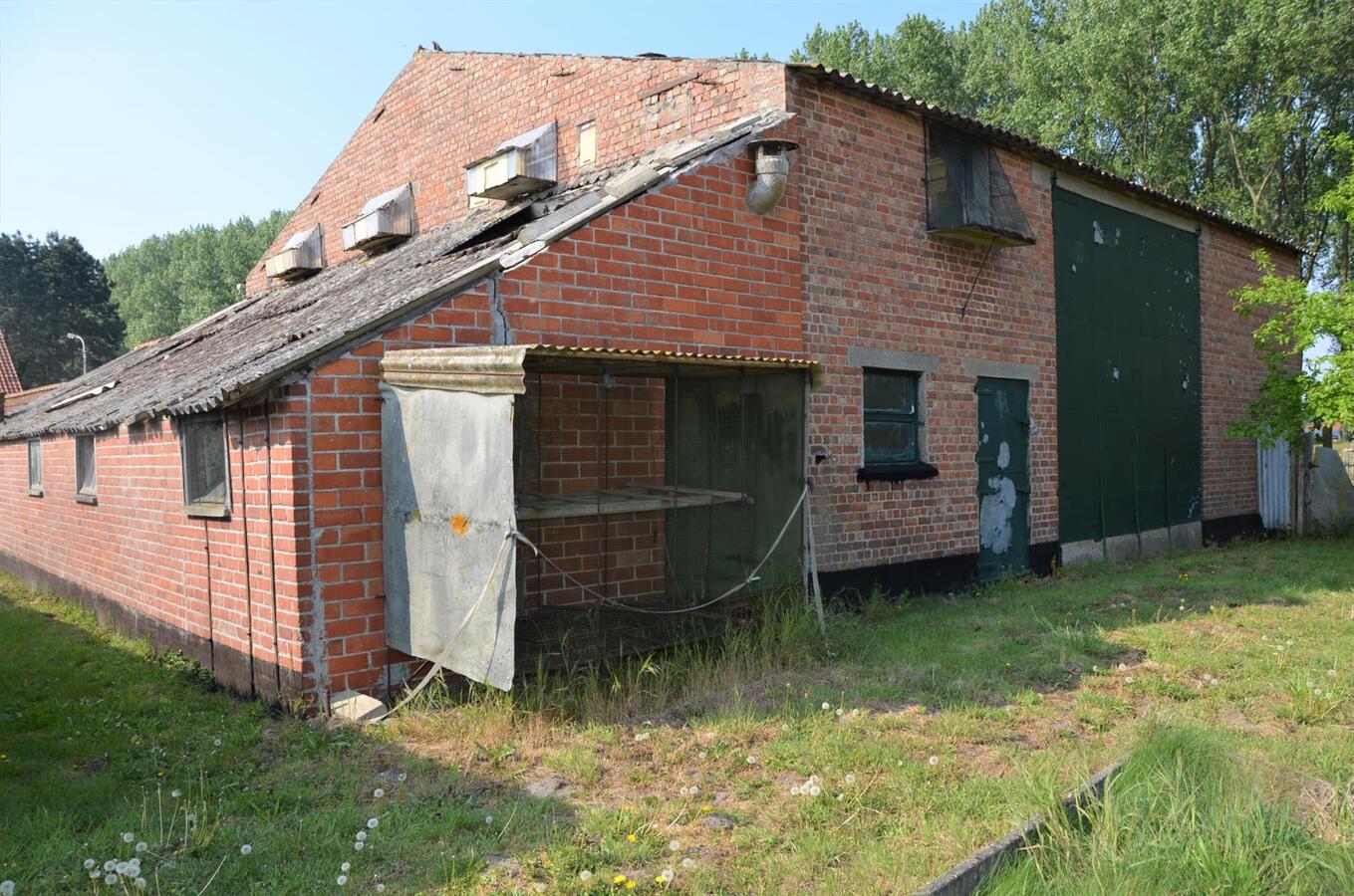 Verkocht in 1 week!!! Landelijke hoeve met grote schuur in z&#233;&#233;r goede staat 