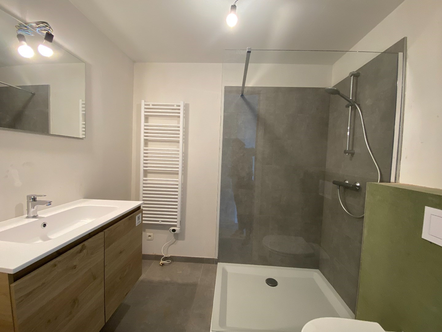 Nieuwbouw duplex appartement met 2 slaapkamers op toplocatie in Waregem! 