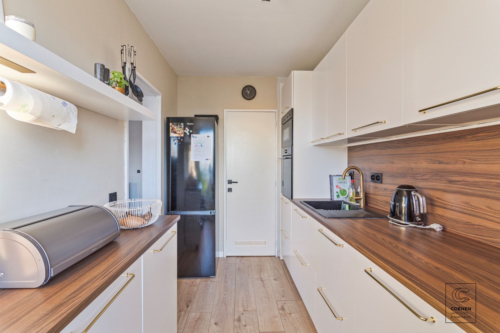 Prachtig, ruim appartement met bew. opp. van 101m&#178; en 3 slaapkamers te Ekeren! 