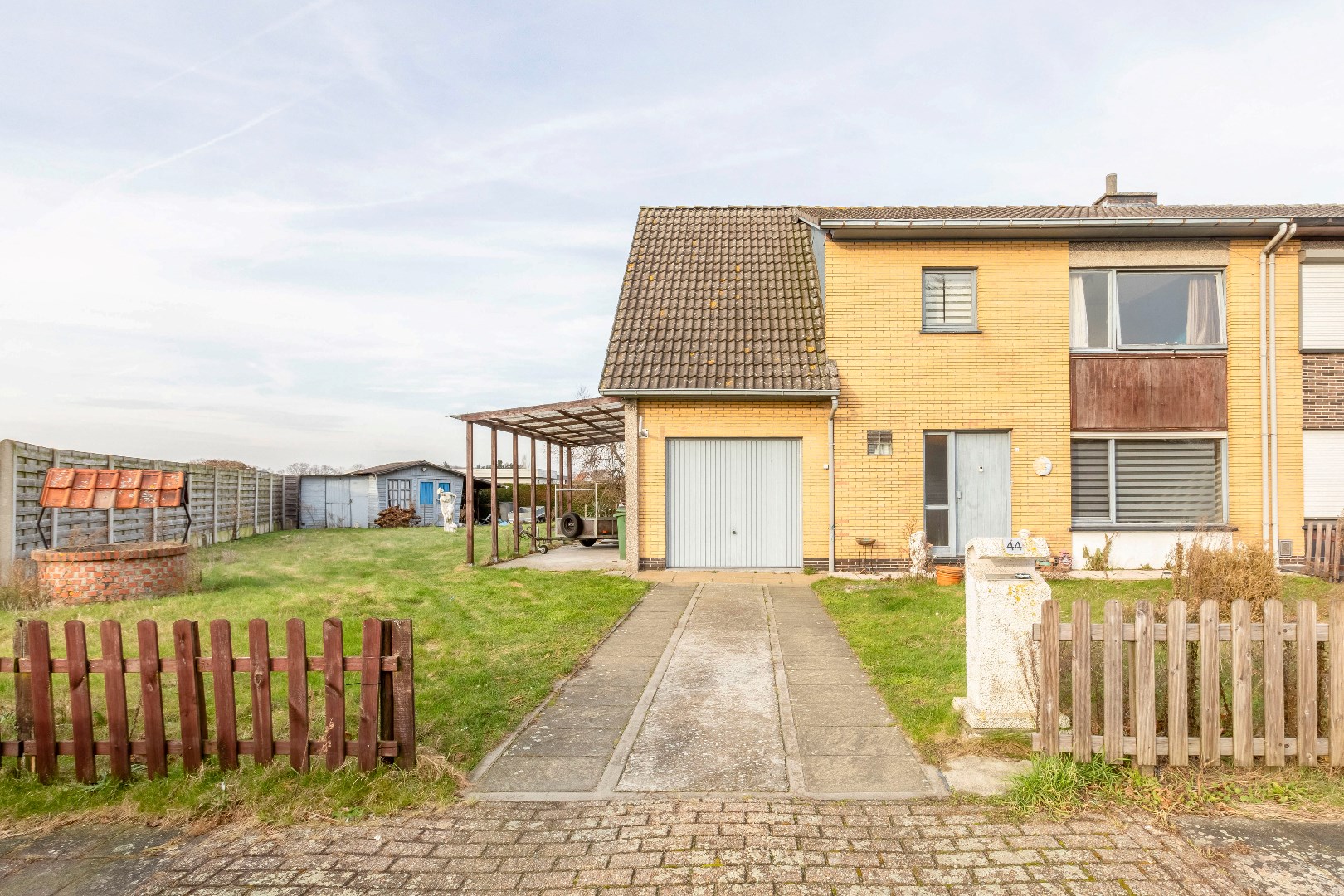 HOB met grote tuin in een rustige wijk te Zelzate 