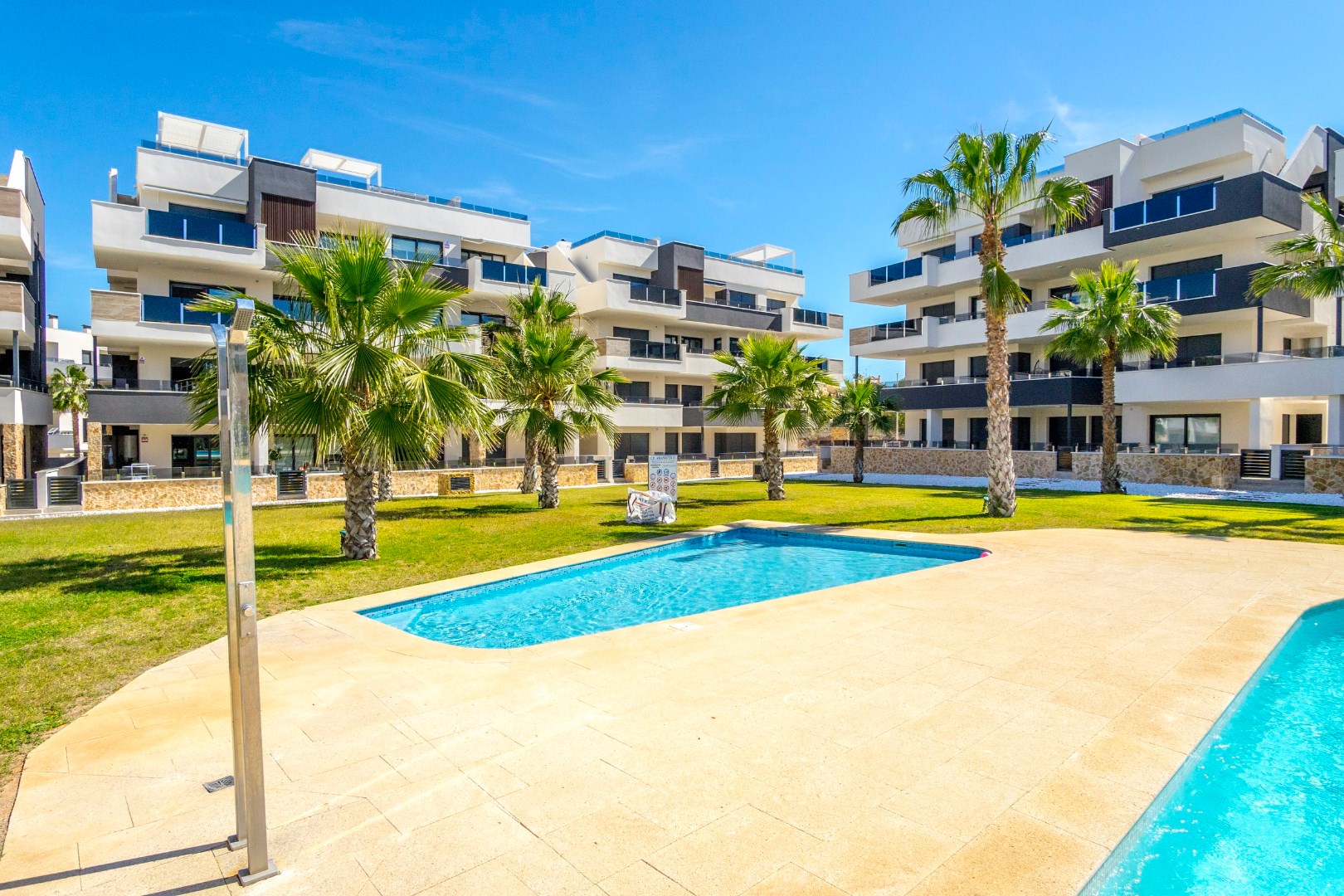 Super Ster Aanbieding! Volledig ingericht nieuw appartement aan de Costa Blanca 