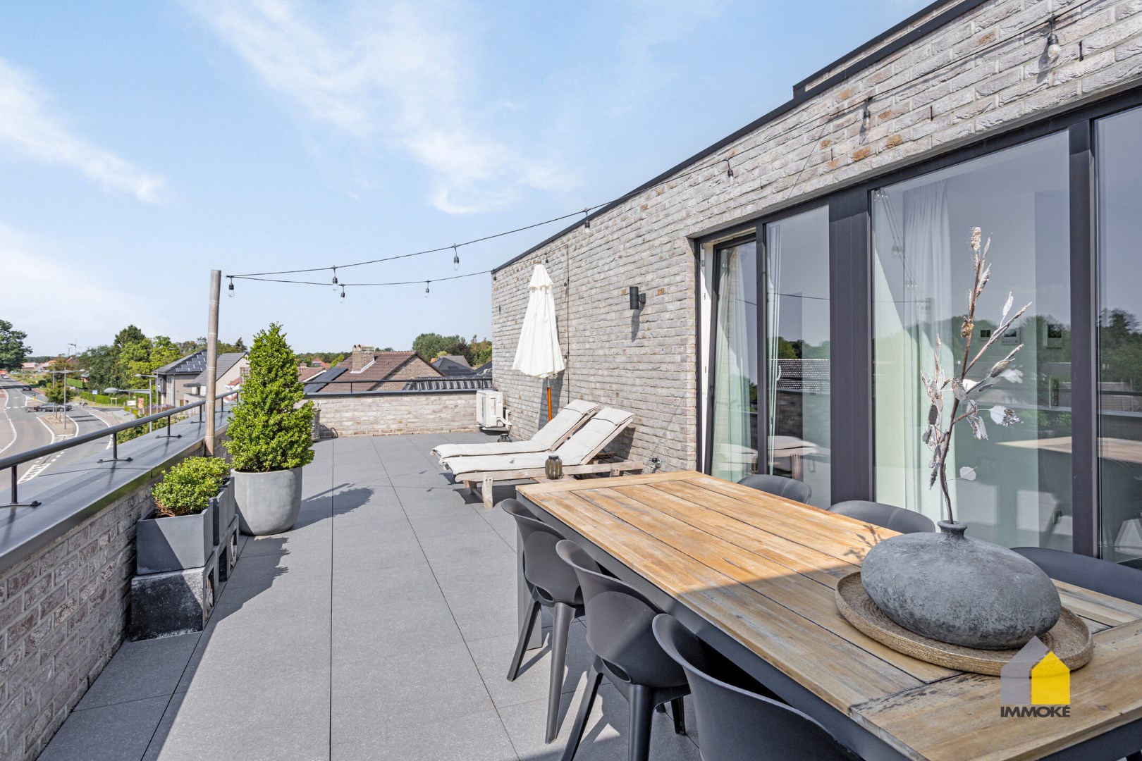 Luxueus penthouse met groot zonneterras in centrum. 